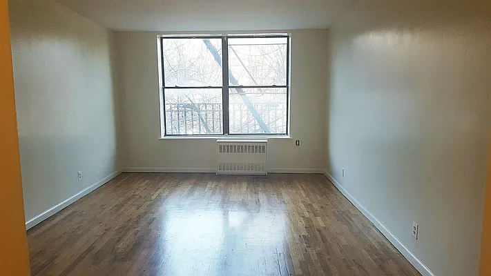 Rented by B.H. TAL Real Estate | media 4