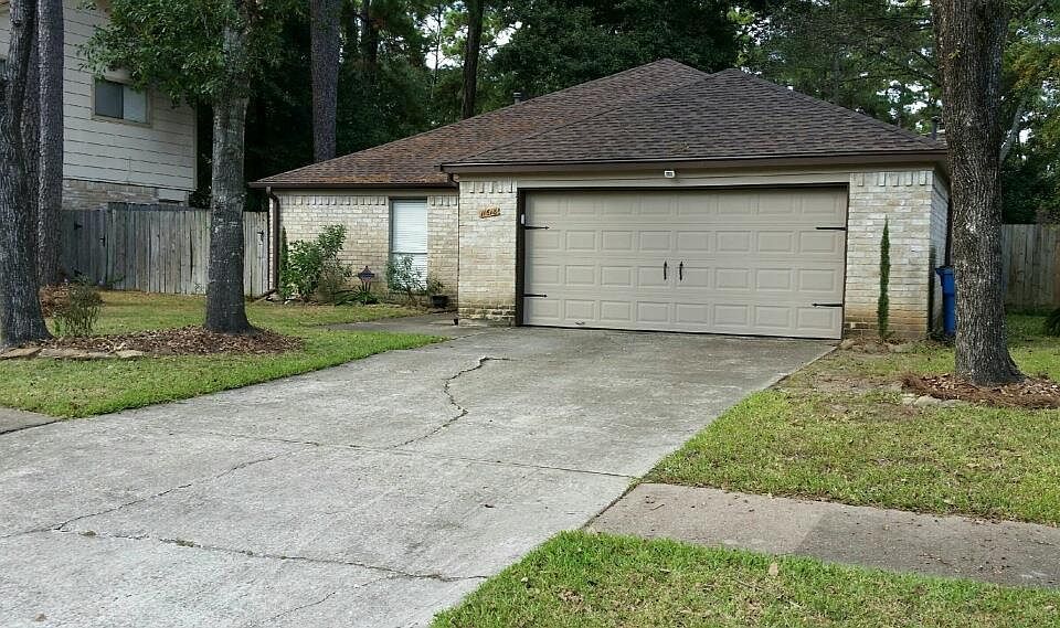 1st image of 11618 Stillwater Dr