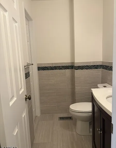 60 Heritage Ln — Photo 10