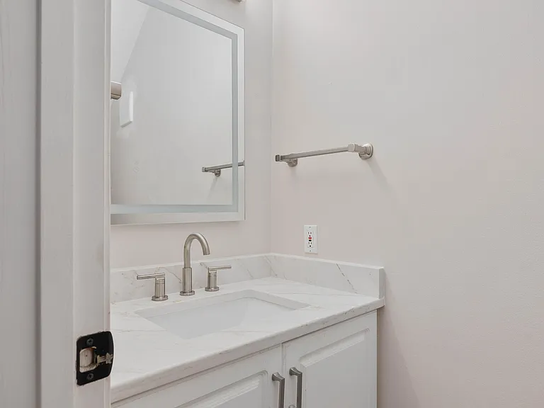 1204 Wynnwood Ct — Photo 22