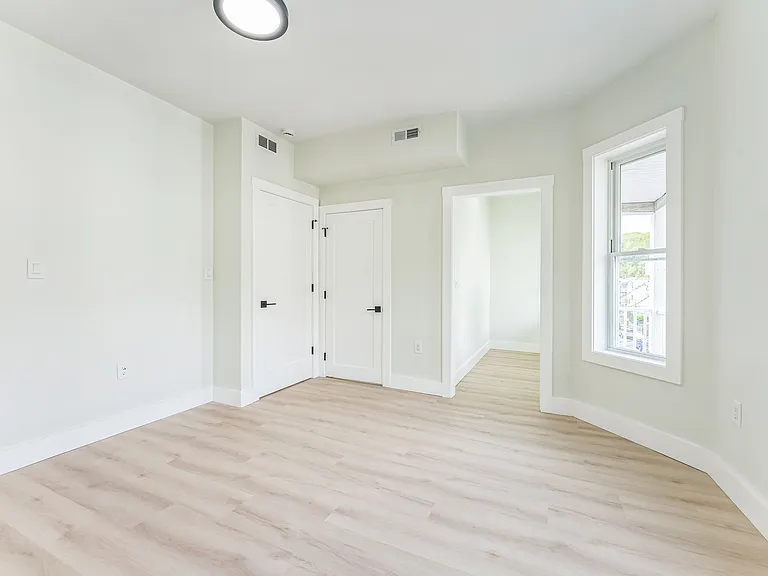 47 Brackett St #3 — Photo 14