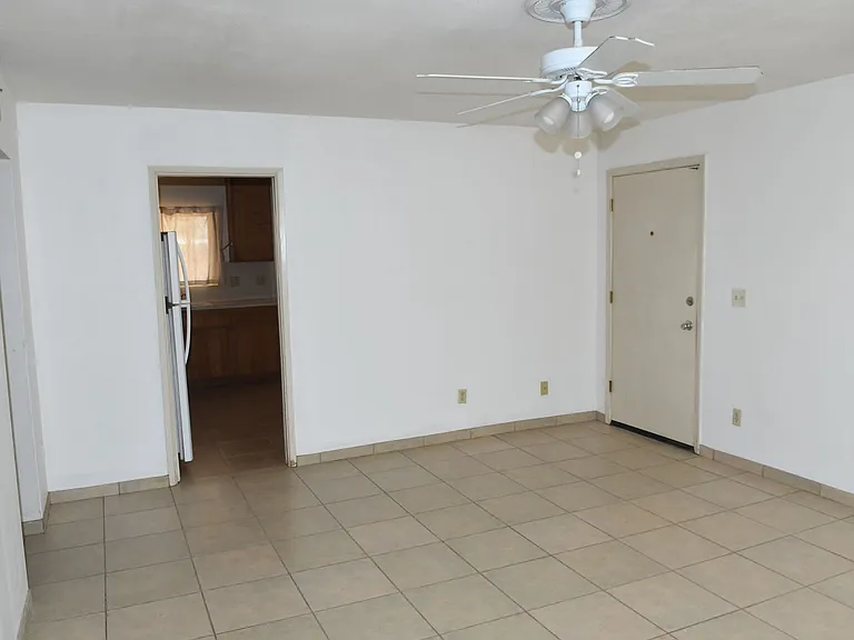 3165 W Altadena Ave — Photo 5