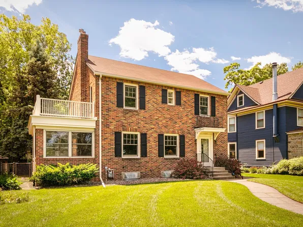 1197 Como Blvd W, Saint Paul, MN 55103