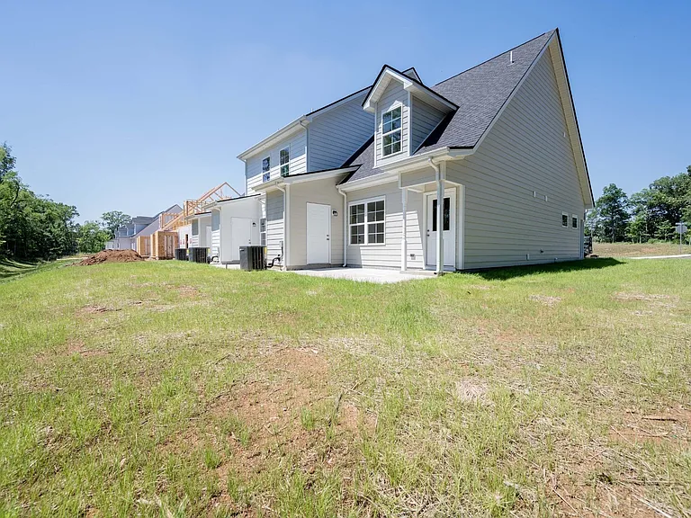 101 Mountaindale Dr — Photo 18