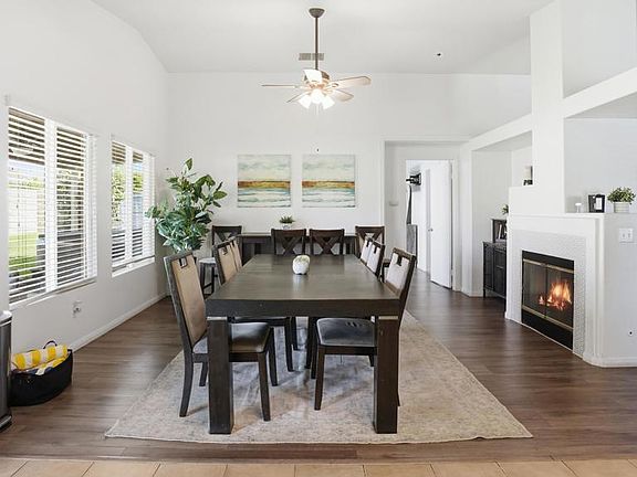 5th image of 82546 Lincoln Dr