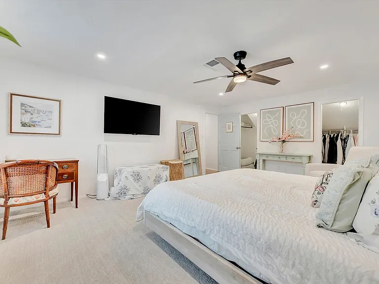 3173 Espanola Dr — Photo 37