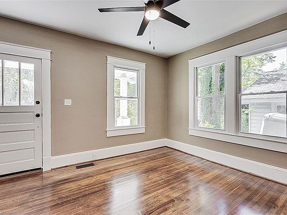 4th image of 1006 Bellevue St