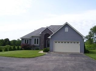 2714 Adams St, Hudsonville, MI 49426