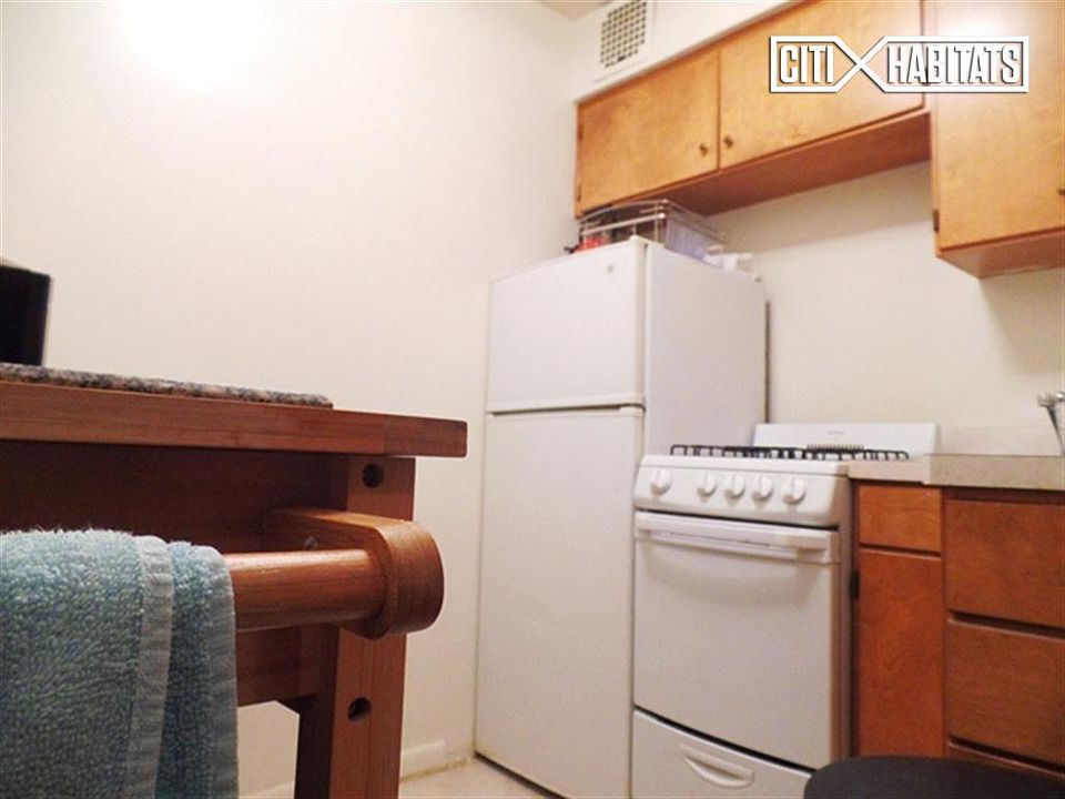 2nd image of 148 W 75th St APT A