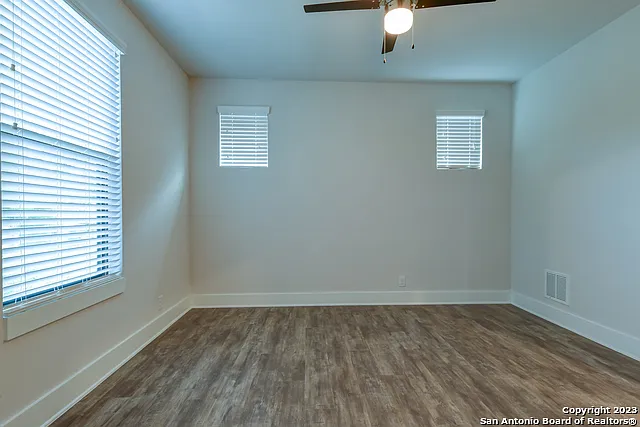 200 Melrose Pl #300 — Photo 14