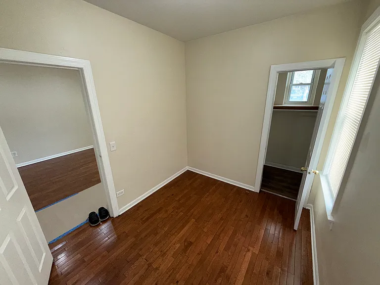 7423 S Saint Lawrence Ave — Photo 11