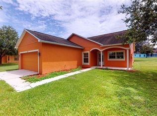 5234 Pancho Villa Ln, Plant City, FL 33566