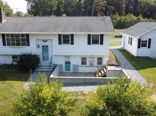 6 Presley Drive, Boothbay, ME 04544