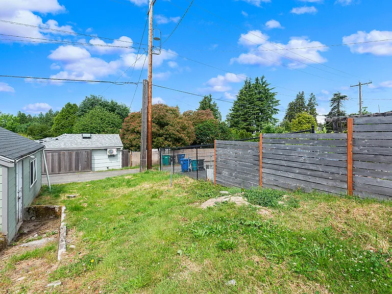 8717 16th Ave SW — Photo 24