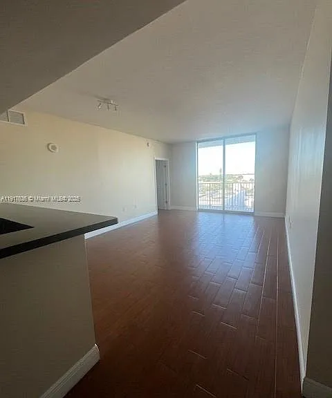 140 S Dixie Hwy #507 — Photo 17