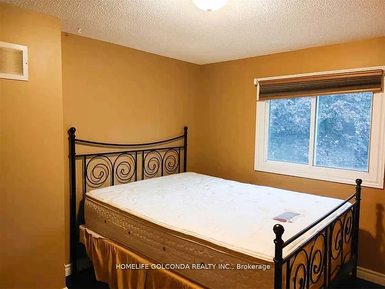 48 Hadden Cres — Photo 9
