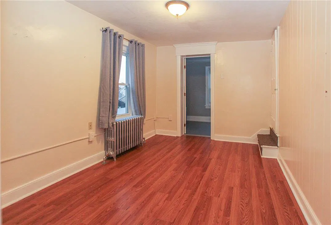 3 bed, 1.5 bath, 1512 sqft, $1,800 — Photo 4
