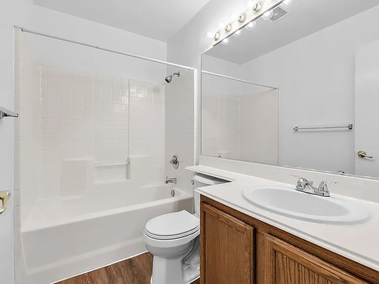 9648 Boylagh Ave — Photo 13