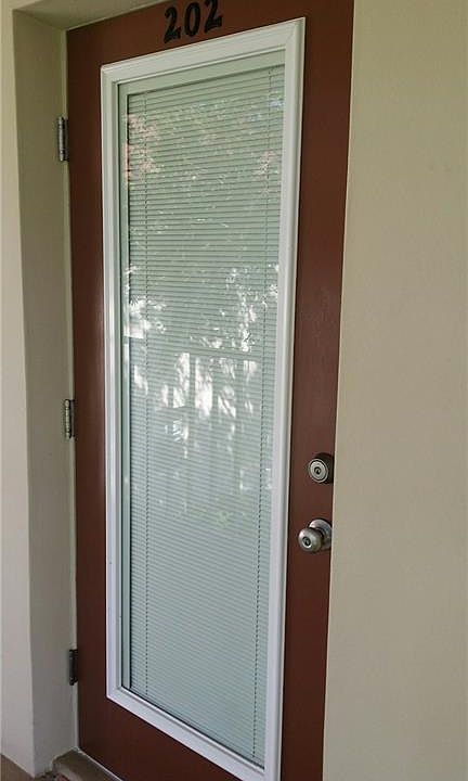 1st image of 33 Vista Gardens Trl