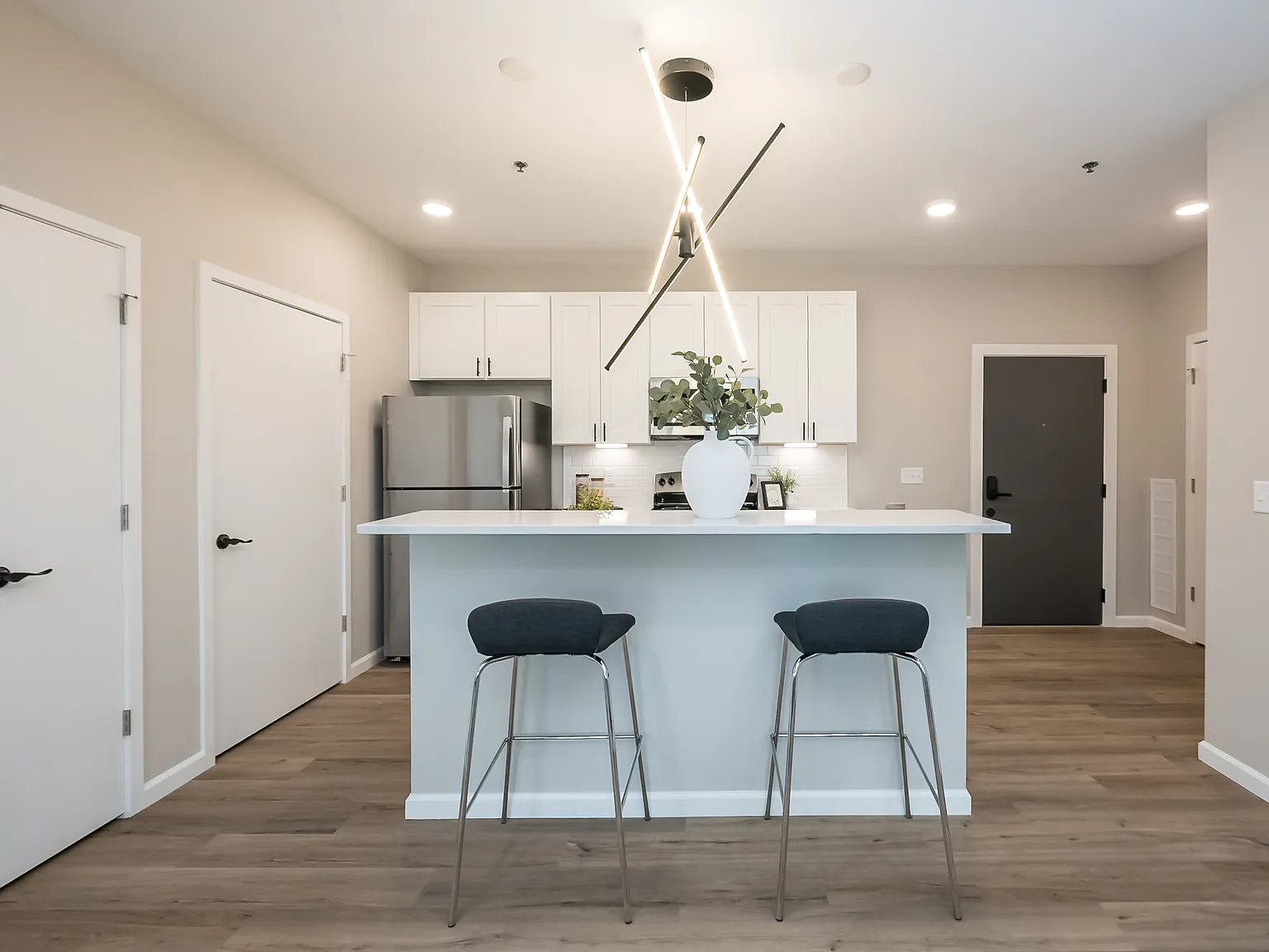 2 bed, 1314 sqft, $2,099 — Photo 4
