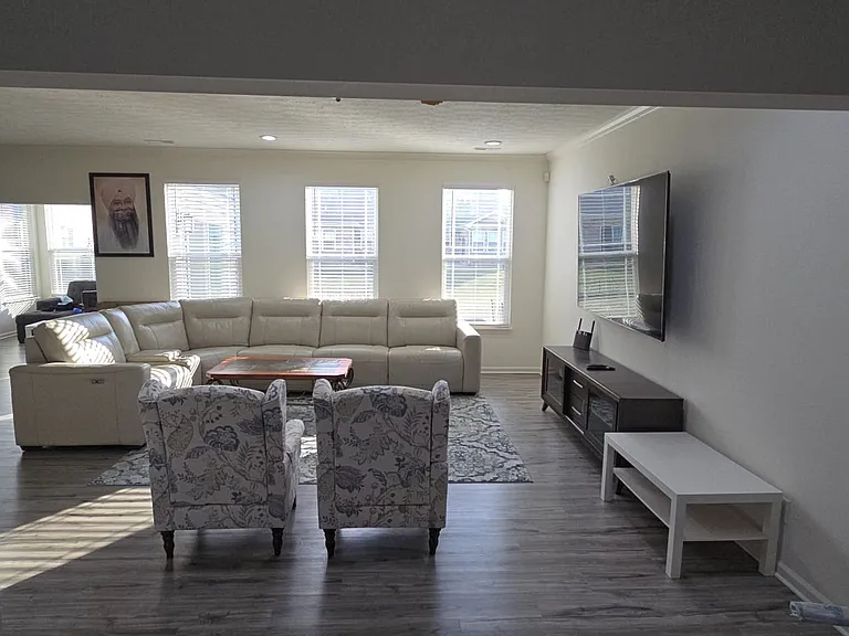 1710 Foudray Cir S — Photo 18