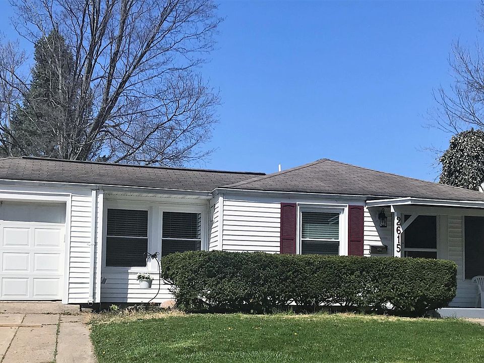 2615 Woodmont 