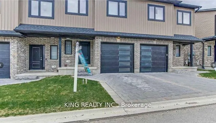 811 Sarnia Rd #60 — Photo 1