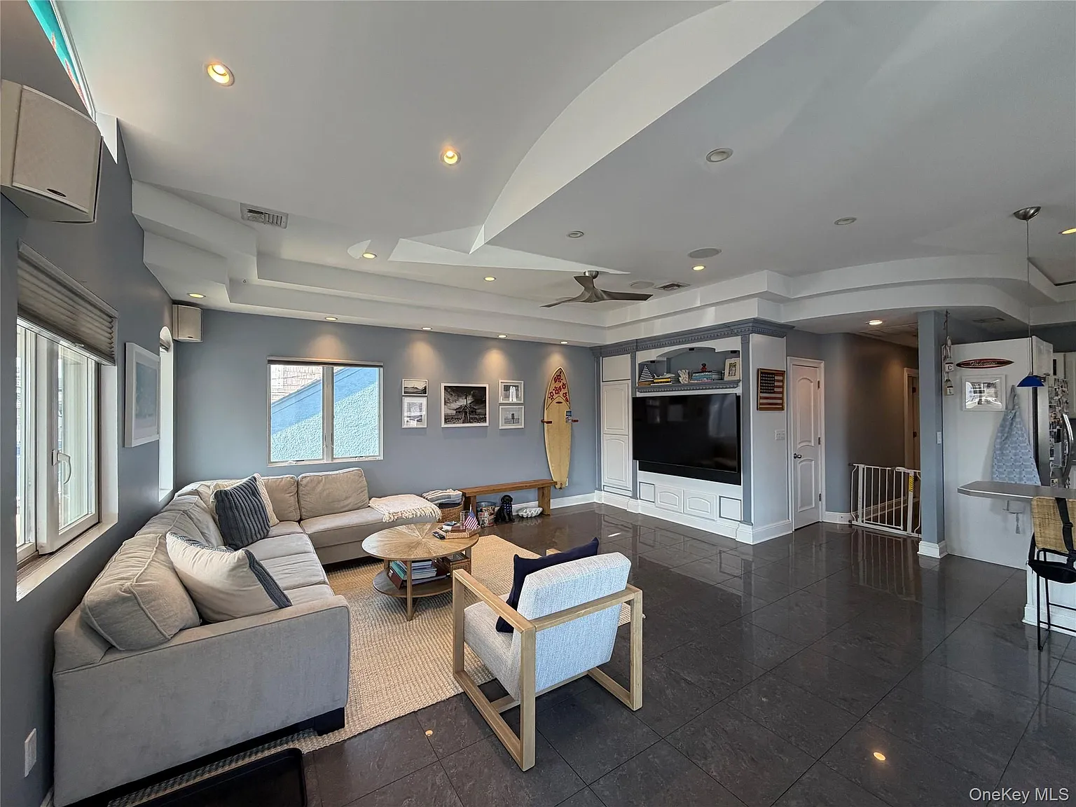 2 bed, 1.0 bath, 1100 sqft, $3,700 — Photo 2
