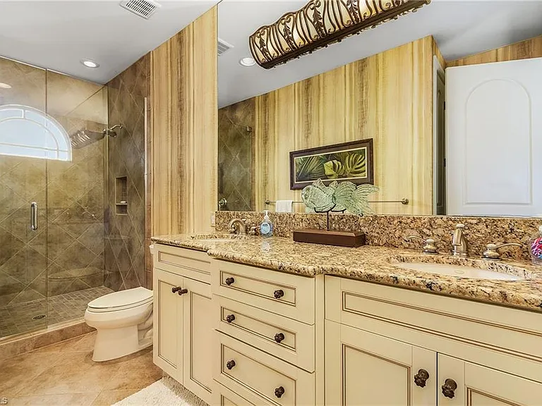 540 Snell Ct — Photo 10