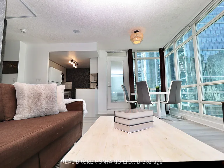397 Front St N #1806 — Photo 24