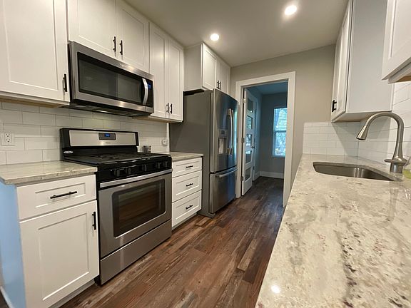 3rd image of 8004 Croftwood Dr