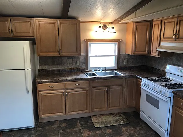791 Saegers Station Rd — Photo 7