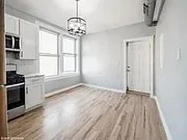2641 W Augusta Blvd, Chicago, IL