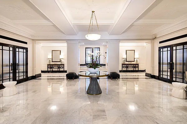 Sold by Compass | media 10