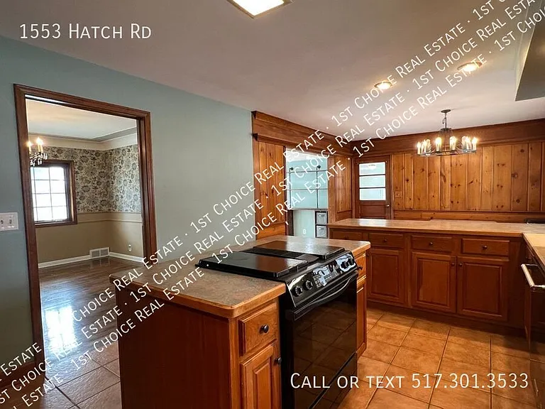 1553 Hatch Rd — Photo 9