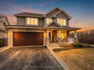 1317 Greenwood Park Dr, Kingston, ON K7K 0E3