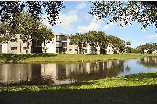1st image of 15456 Pembridge Dr APT 211