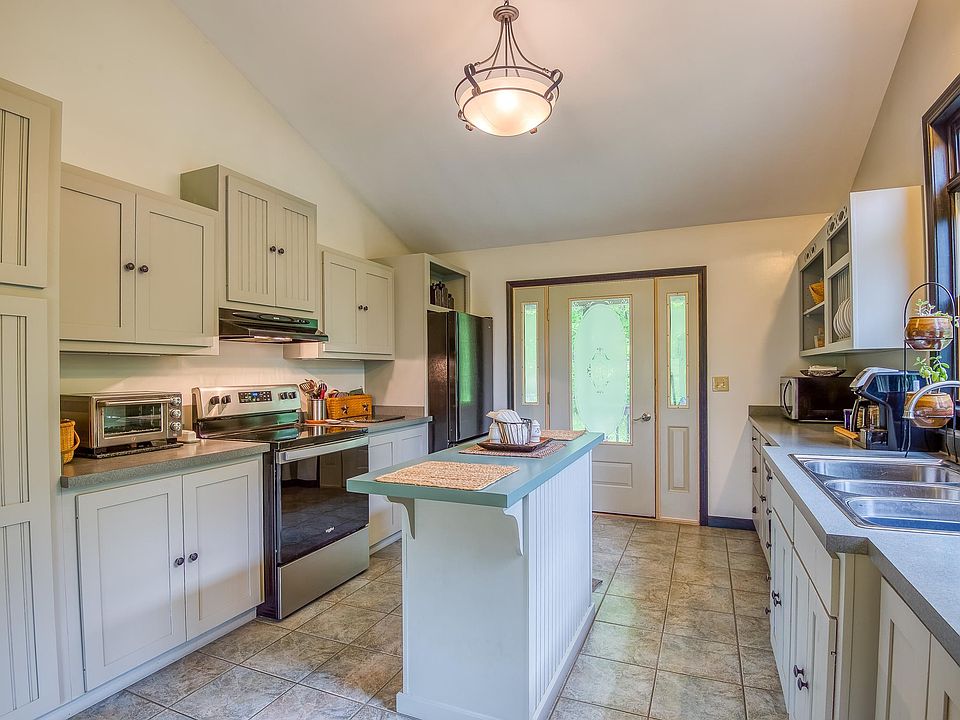 65 Hodge Hill, Landaff, NH 03585 Zillow