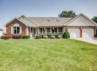 23895 Woodmont Dr, Elkhart, IN 46514