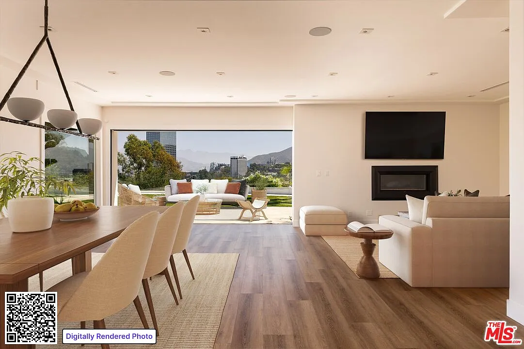 4 bed, 3.5 bath, 2887 sqft, $13,500 — Photo 2
