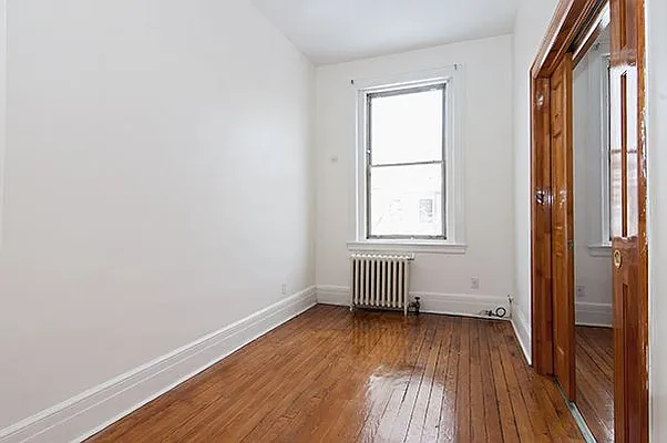 Rented by Perry Associates NYC Inc | media 34