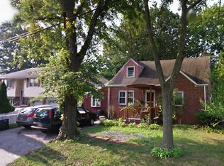 38 Sunset Pl, Bergenfield, NJ 07621