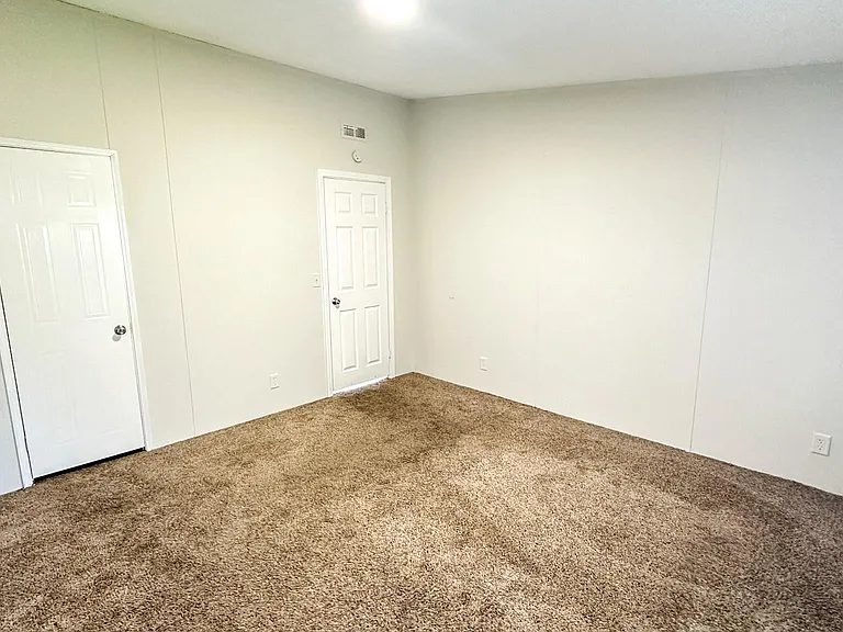 16487 Brittany Way — Photo 23