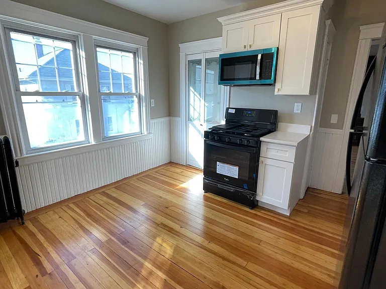 9 Paine Ave #2 — Photo 3