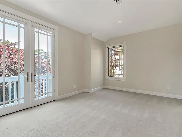 121 Boyer Ln — Photo 24