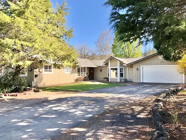 334 Westside Ct photo 1