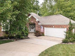 2711 Fairway Oaks Dr, Lake Saint Louis, MO 63367