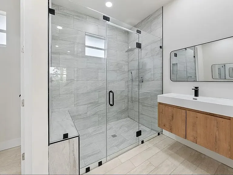 2719 42nd St W — Photo 16
