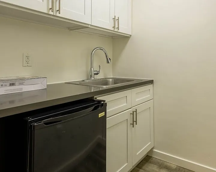 Mansfield 727 — Photo 14