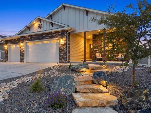 2244 Pack Saddle Rd, Cheyenne, WY 82007